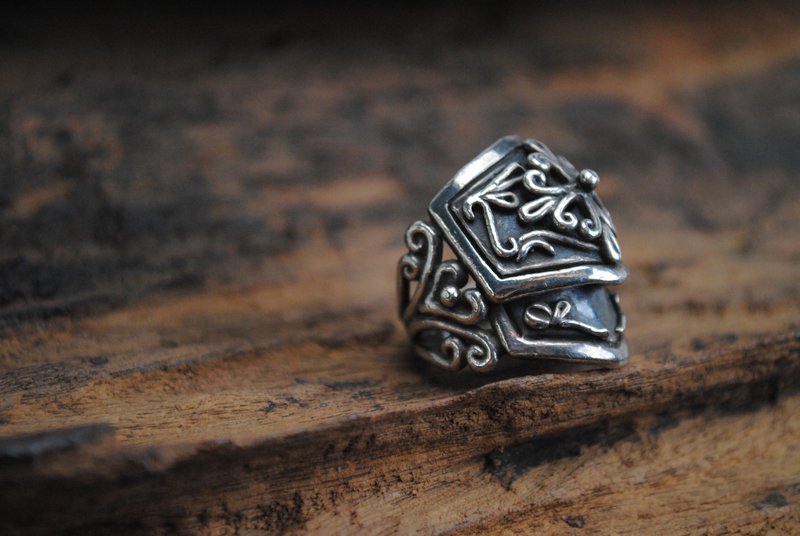 Yuanbao Silver/Handmade Silver Jewelry/Spine Series/Ring/Shield Ring - General Rings - Sterling Silver Silver