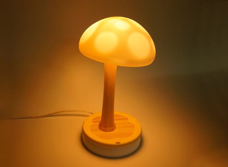 Vacii MushroomTouch 蘑菇觸控式情境燈/夜燈/充電座-白 - 燈具/燈飾 - 矽膠 白色