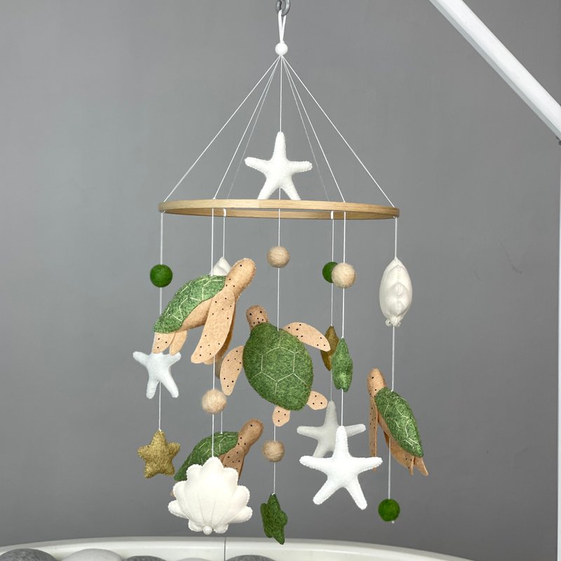 Ocean baby mobile Turtle mobile Seashell mobile Nautical mobile crib Sea turtle - ของเล่นเด็ก - วัสดุอื่นๆ สีเขียว