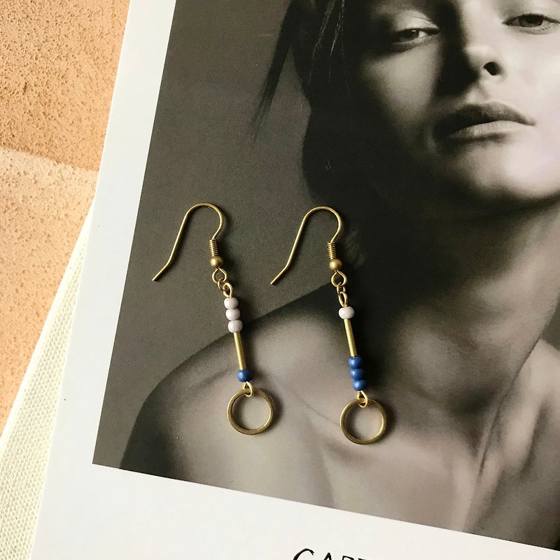 藍色星點_黃銅耳環(可改夾) - 耳環/耳夾 - 銅/黃銅 金色
