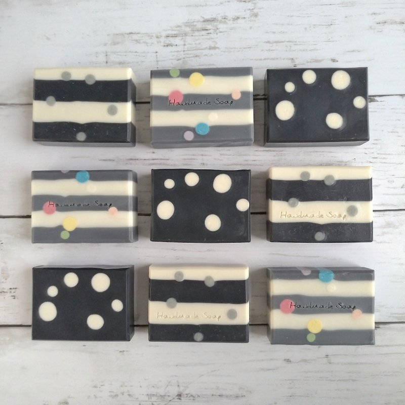 Stripe and Bubble Series Handmade Soap Three-in Special Gift Box - ครีมอาบน้ำ - วัสดุอื่นๆ หลากหลายสี
