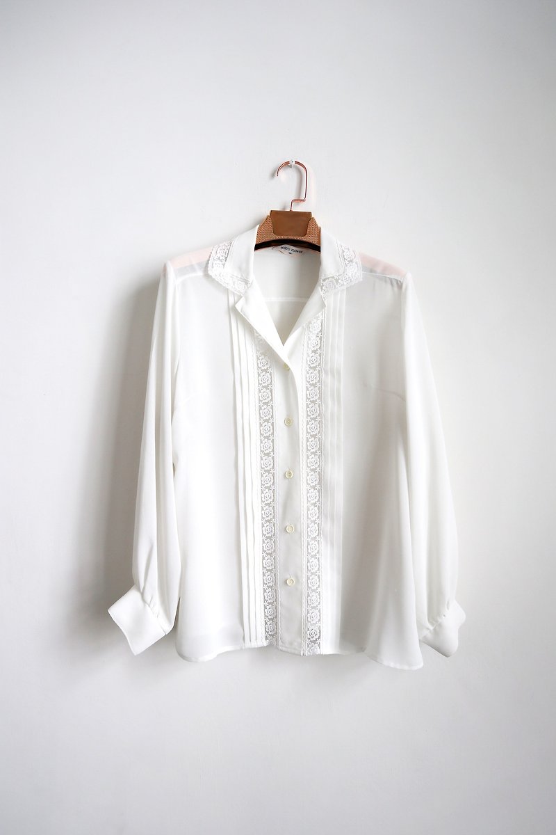 Pumpkin Vintage. Vintage lace chiffon shirt - Women's Shirts - Polyester White