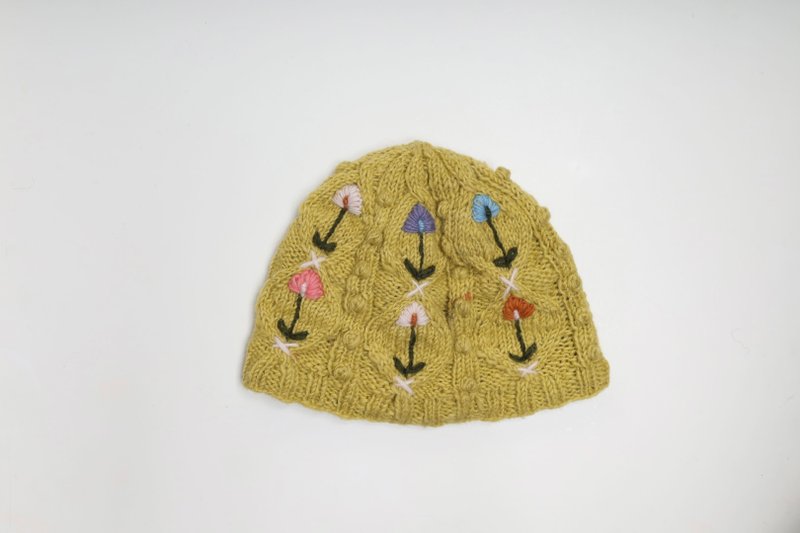 童/成人芥末黃小花刺繡編織瓜皮帽/純羊毛線手工編織半襯防風毛帽 - 帽子 - 羊毛 黃色