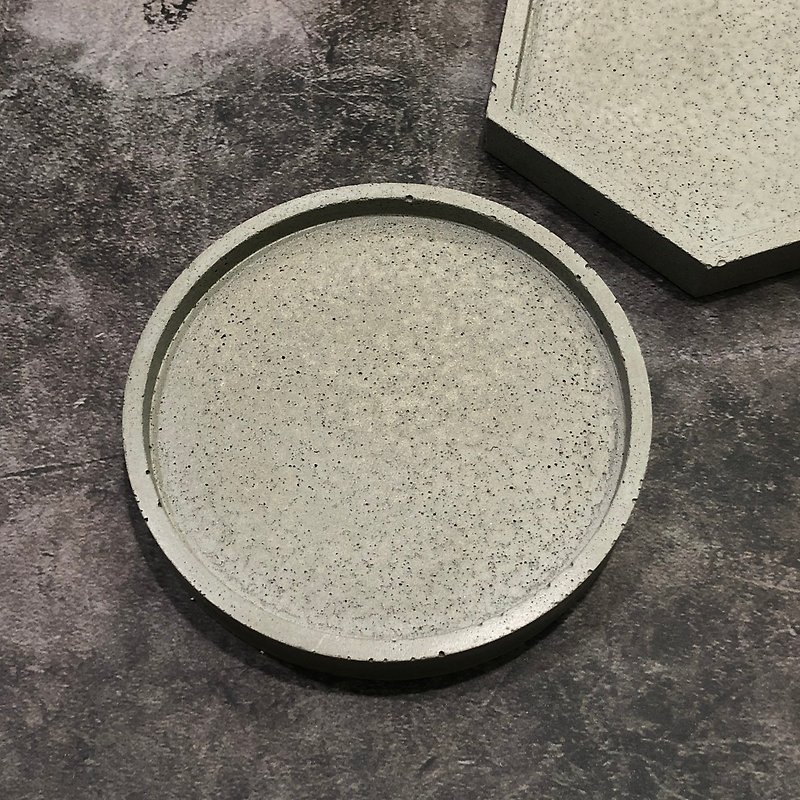 Cement coaster/bottom drag/small plate - Storage - Cement Gray