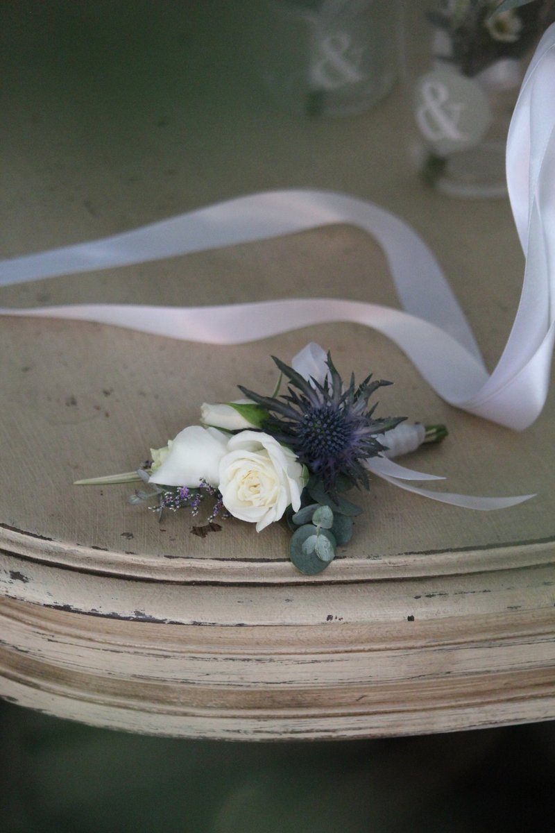 【Flower corsage】Flower bouquet/wedding corsage/wedding peripherals - ช่อดอกไม้แห้ง - พืช/ดอกไม้ สีน้ำเงิน