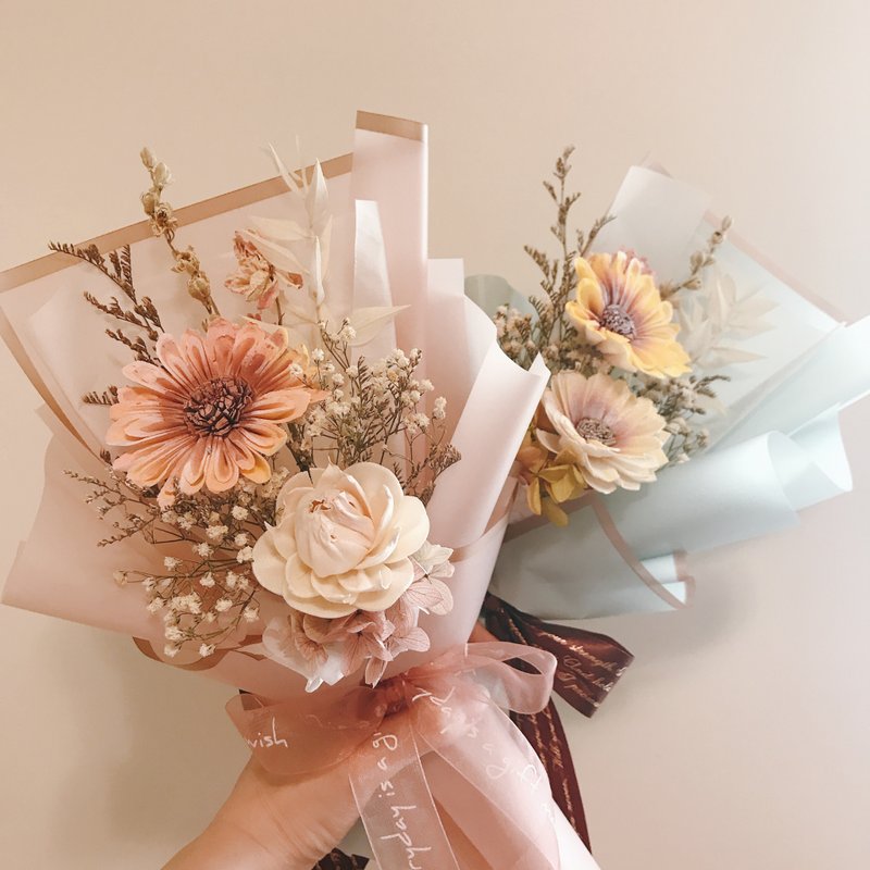 Graduation Season/Teacher's Day Bouquet (Middle Bouquet)-Sunflower/Sun Flower/Sola Flower Bouquet - ช่อดอกไม้แห้ง - พืช/ดอกไม้ สีเหลือง