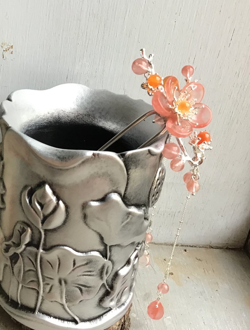 喵手作~古風梅花髮釵髮簪(西瓜紅/銀) - 髮夾/髮圈 - 其他材質 