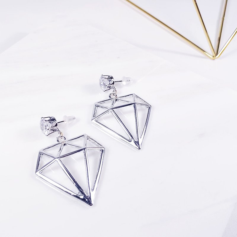大千設計 歐美 派對 華麗 鑽石 鏤空 耳環/針 渡假風 女王 情人 - 耳環/耳夾 - 玻璃 銀色