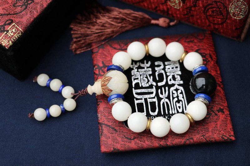 精品白玉菩提根14mm圓珠 蓮花佛頭菩提子手鍊 黑曜石客製串珠設計 - 手鍊/手環 - 植物．花 