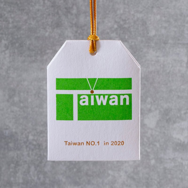Taiwan No.1台灣羽球金牌水洗牛皮紙平安符袋 環保堅韌防潑水 - 吊飾/掛飾 - 紙 白色