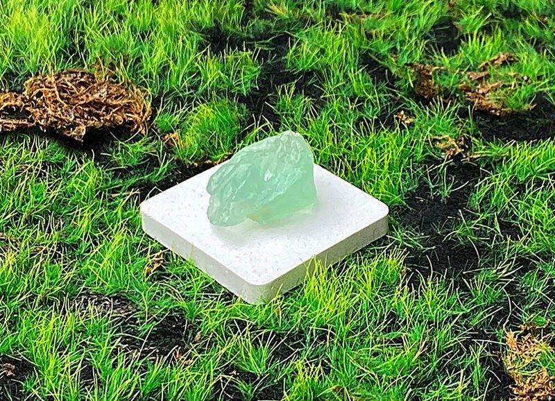 冰透清新薄荷綠螢石原石 穩定情緒 清除負面思緒 快速出貨 - 擺飾/家飾品 - 水晶 綠色