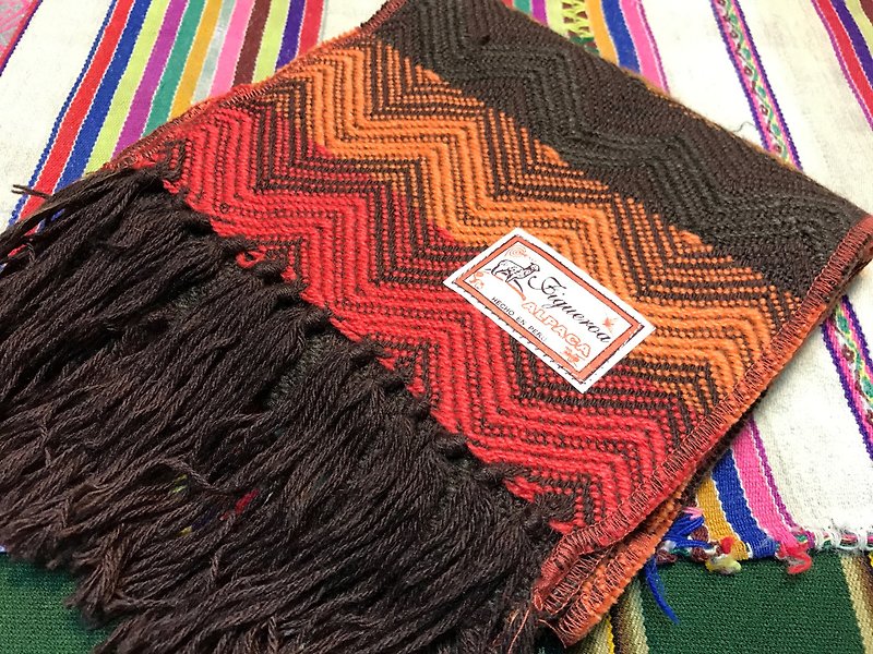 祕魯手工水形紋羊駝圍巾-橘紅 - 絲巾 - 羊毛 多色