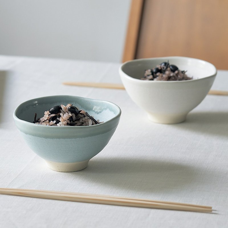 Japanese Minoyaki - Water Wave Glazed Pair of Bowls Gift Set - With Chopsticks (4 pcs) - 310 ml - ถ้วยชาม - ดินเผา หลากหลายสี
