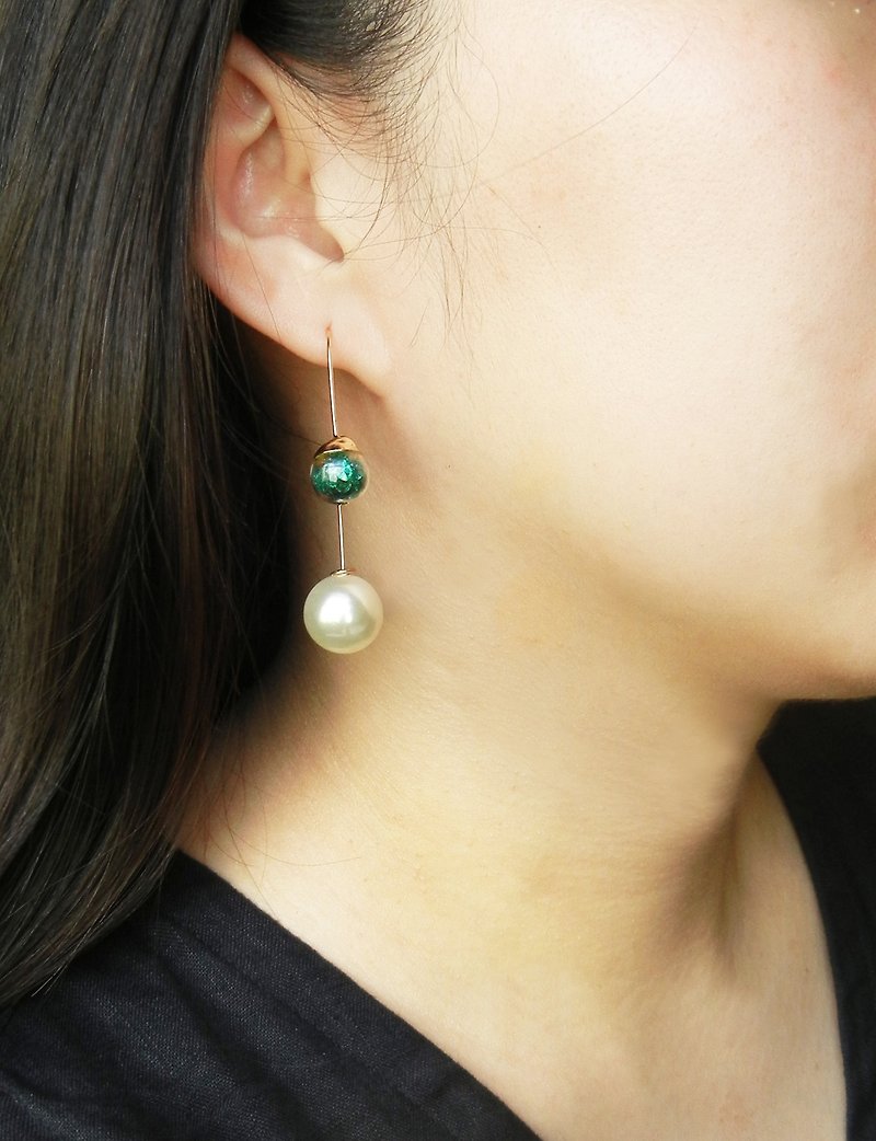 *Coucoubird*- confident - retro green flash diamond pearl ear hook - Earrings & Clip-ons - Gemstone Green