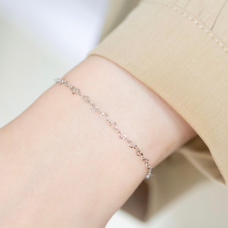 Heart Pattern 925 Sterling Silver Bracelet - สร้อยข้อมือ - เงินแท้ สีเงิน