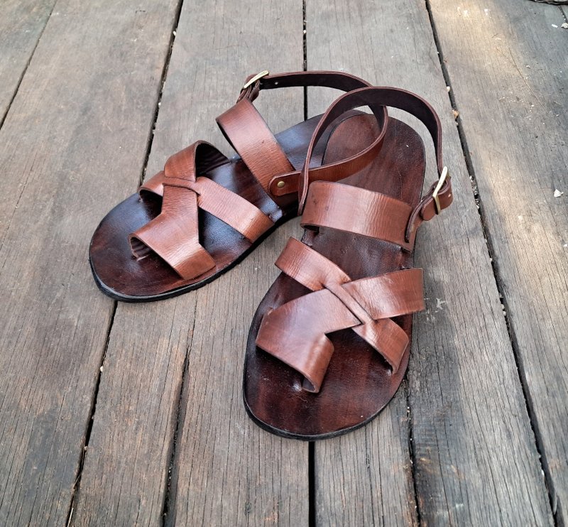 Brown strap sandals, handmade leather sandal, - รองเท้าหนังผู้ชาย - หนังแท้ สีนำ้ตาล