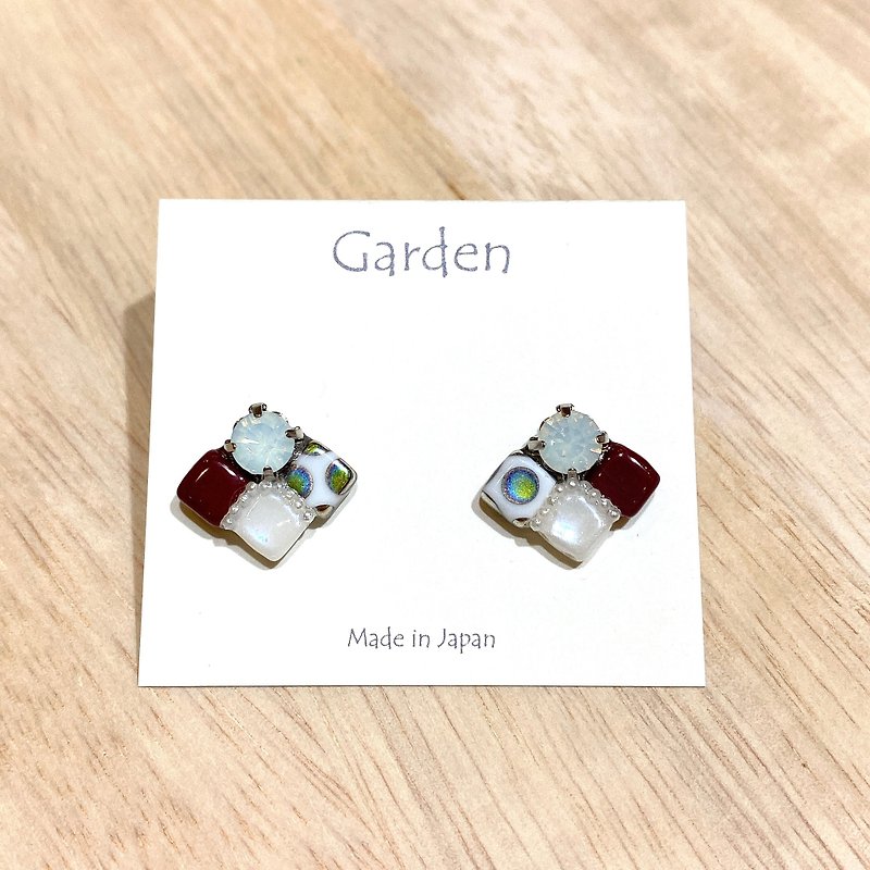 tile earrings wine dot - ピアス・イヤリング - ガラス レッド