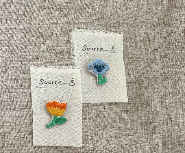 専用デザイン l刺繍ブローチ 刺繍ピン 小花ブローチ 小花刺繍