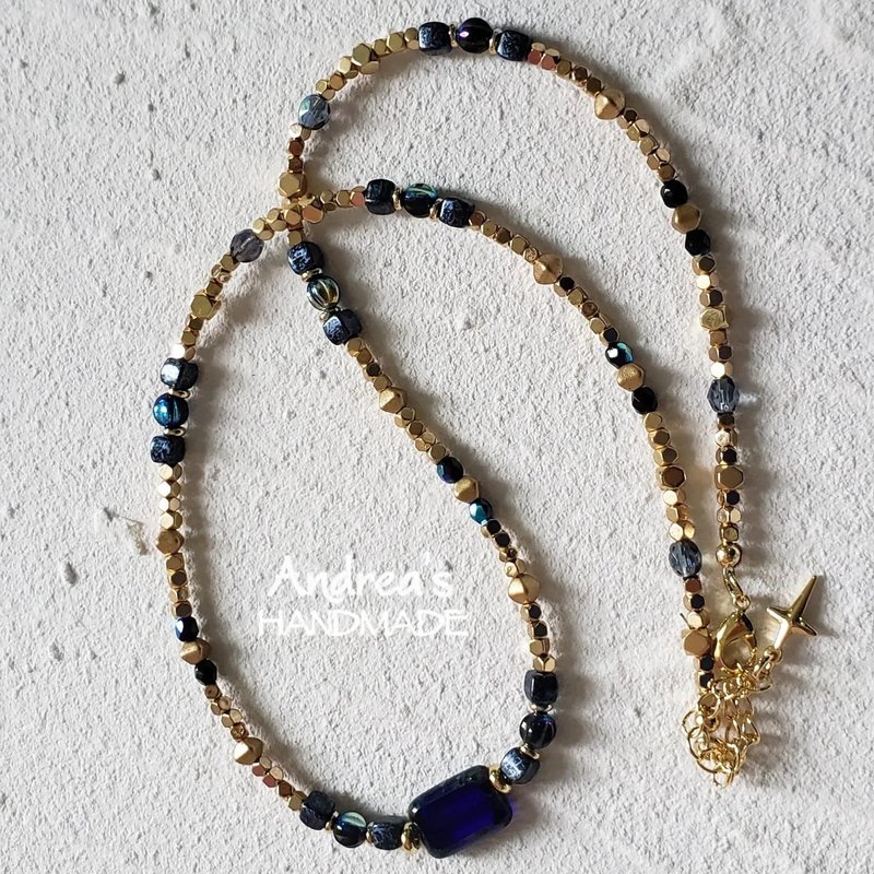 Andrea blue gold ornate beaded necklace - สร้อยคอ - วัสดุอื่นๆ สีน้ำเงิน