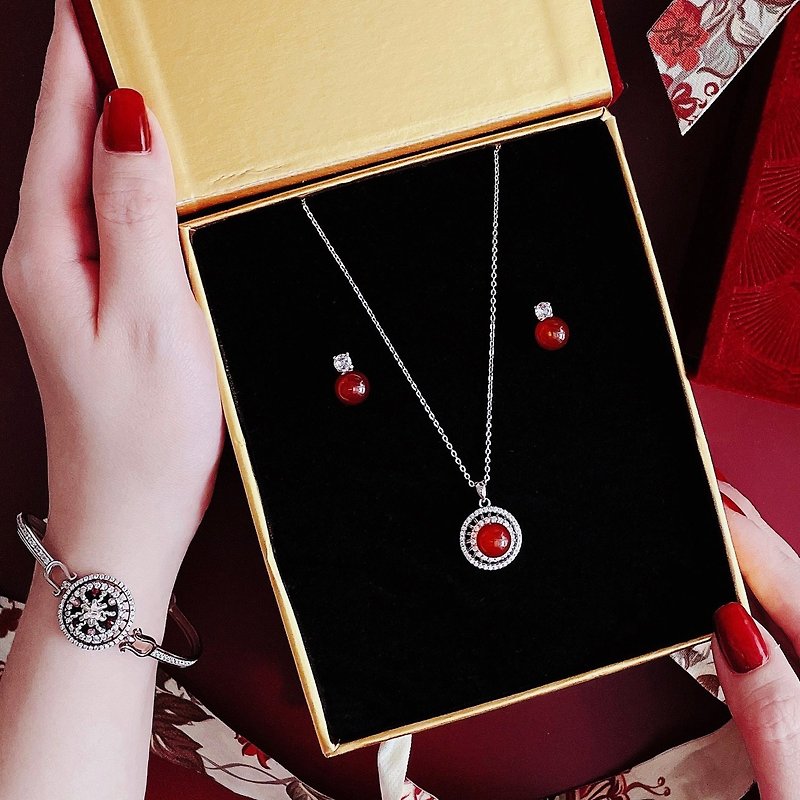 Lucky Carnelian Sterling Silver Necklace/Confidence and Good Luck - สร้อยคอ - เงินแท้ สีแดง