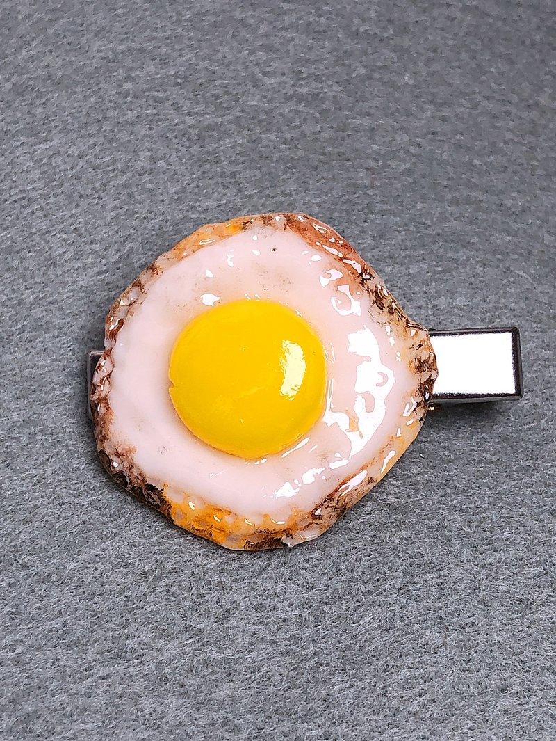 荷包蛋 手作黏土髮夾 手繪捏製 304不銹鋼鴨嘴夾-小尺吋 - 髮夾/髮圈 - 黏土 黃色