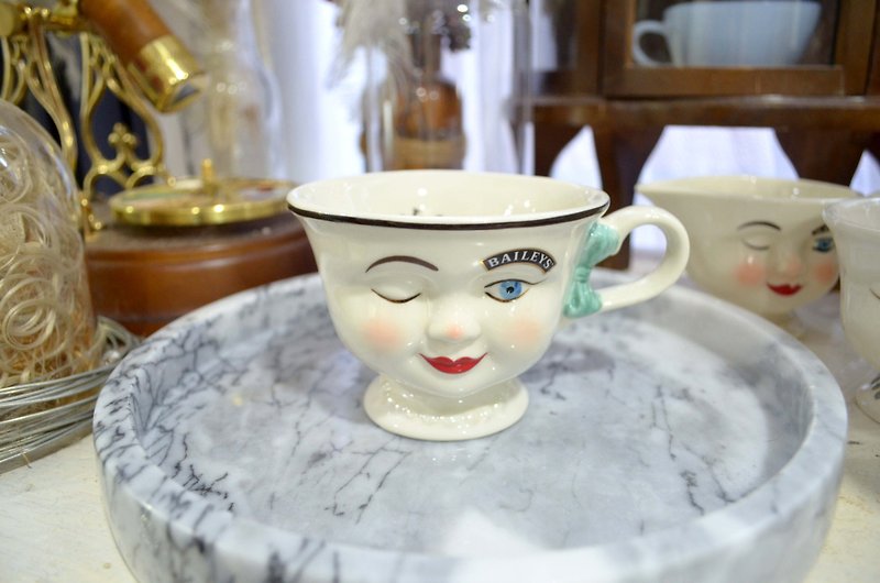美國中古董90年代立體陶瓷笑臉娃娃茶杯咖啡杯咖啡店家居品味擺設 - 咖啡杯 - 陶 白色
