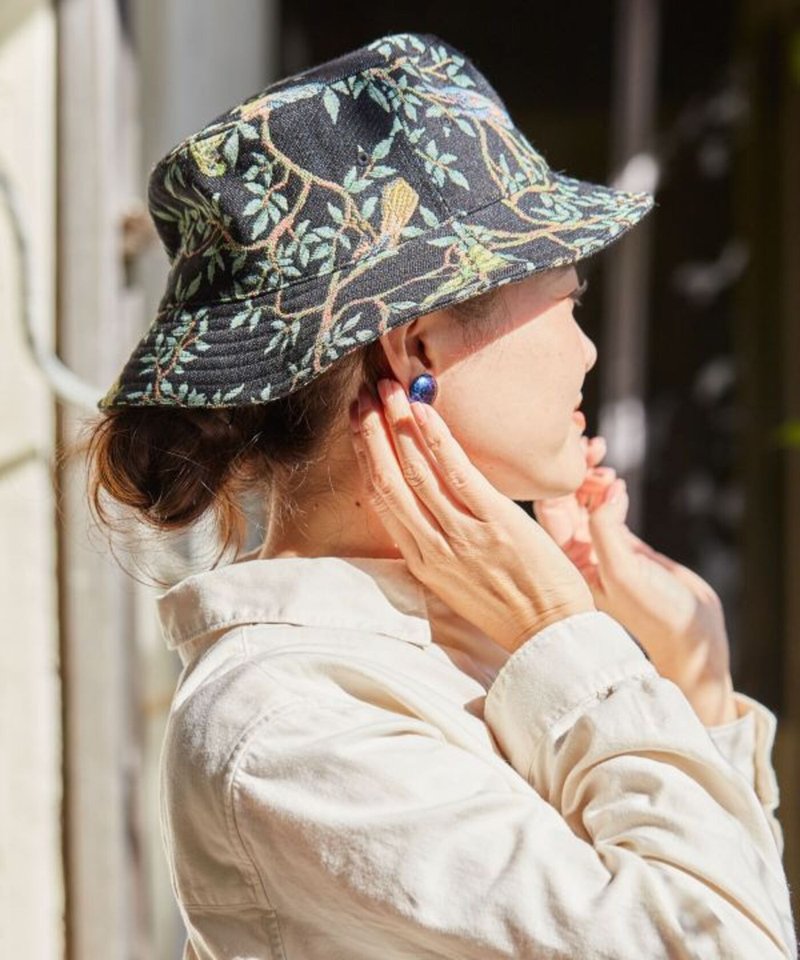 [Popular pre-order] Tight profile and exquisite small gold ornaments Gobelin weaving flower and grass bucket hat (2 colors) LJYP5101 - Hats & Caps - Other Materials 