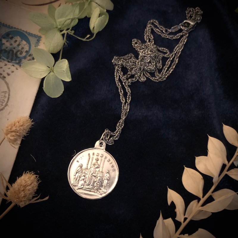 1894 French century-old sterling silver customized COMMUNION theme embossed pendant - สร้อยคอ - เงินแท้ สีเงิน