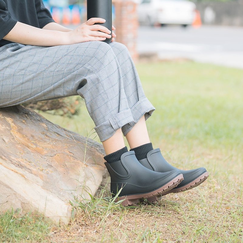 Rain Ankle Boots Waterproof Slip-on Rubber Synthetic sole - รองเท้ากันฝน - พลาสติก สีดำ