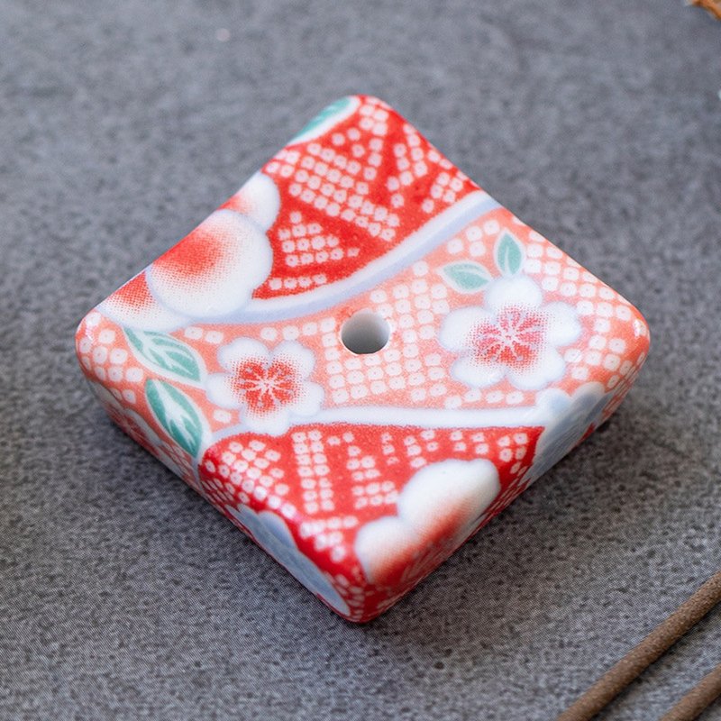 diseno Living 日式和風方形陶瓷線香香座 - 櫻花紅 - 香氛/精油/擴香 - 其他材質 多色