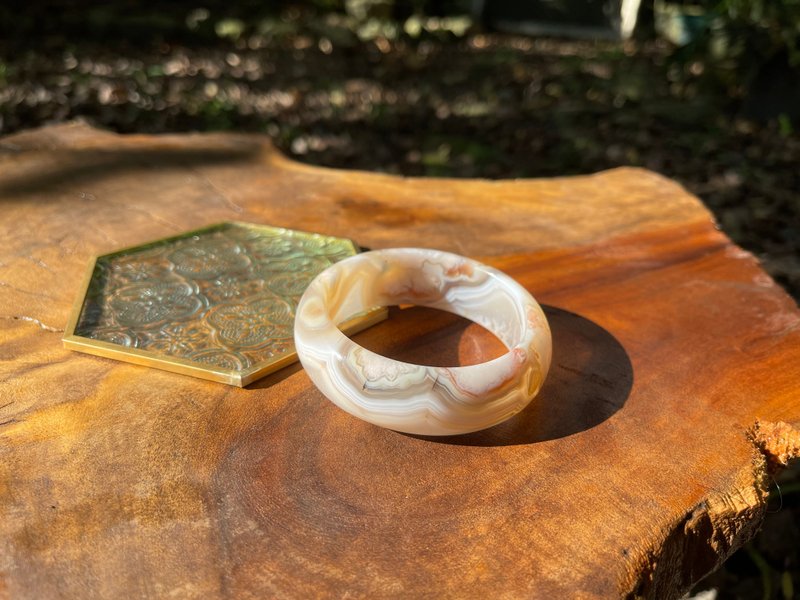 冰山茶花 - 櫻花瑪瑙。美人鐲 - 手鍊/手環 - 半寶石 多色