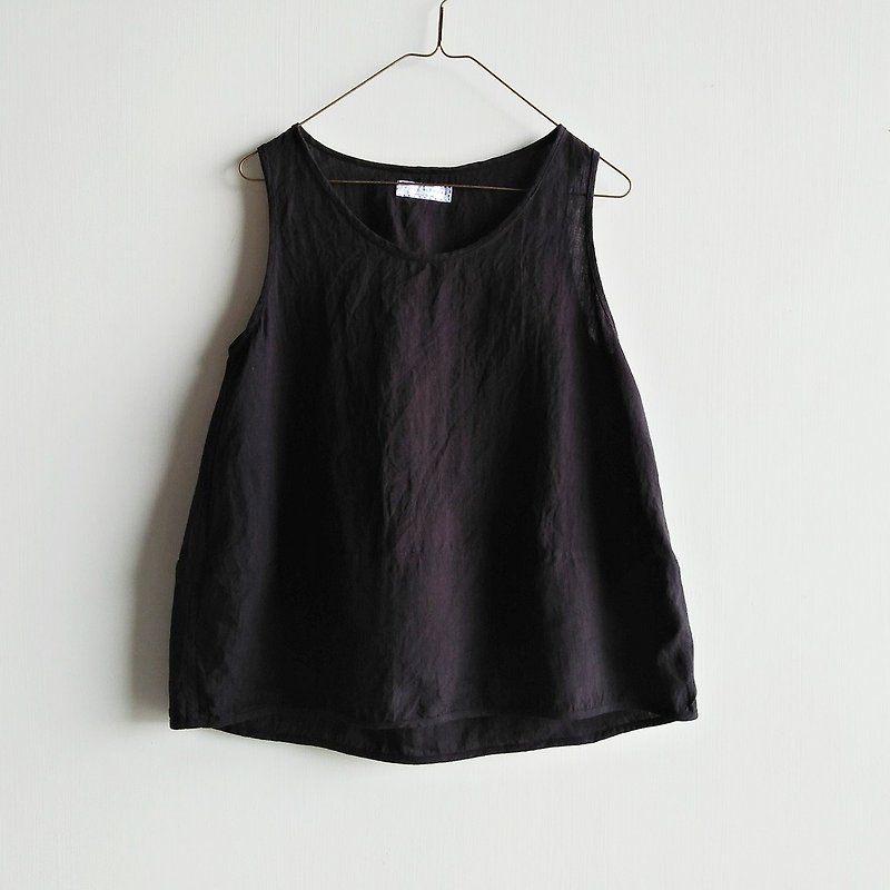 Micro-swelling stitching vest linen washed black - เสื้อกั๊กผู้หญิง - ผ้าฝ้าย/ผ้าลินิน สีดำ