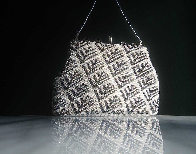 【OLD-TIME】Early Second-hand Taiwanese Handmade Lady Bead Bag - Handbags & Totes - Other Materials Multicolor
