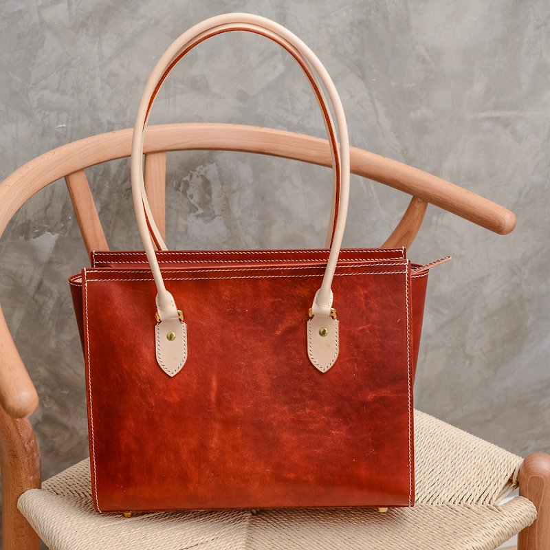 Cans hand-made pure hand-made custom hand-dyed brown vegetable tanned leather cowhide hand-stitched ladies handbag - กระเป๋าถือ - หนังแท้ สีนำ้ตาล