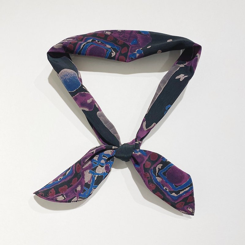 Retro scarf - ผ้าพันคอ - เส้นใยสังเคราะห์ สีม่วง