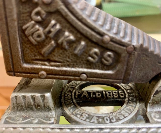 昭和レトロ YHP コンパクトホッチキス ＆ 定規兼レターオープナー 昭和レトロ YHP コンパクトホッチキス ＆ 定規兼レターオープナー 美術