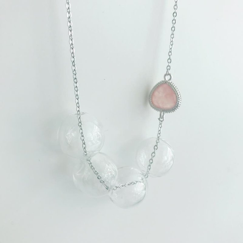 粉紅色玻璃珠項鍊 頸鏈 Pink Red Glass Ball Necklace - 頸鏈 - 玻璃 粉紅色