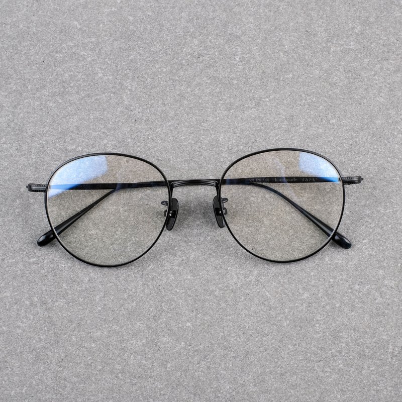 大断面フルチタンフレームラージフレーム超軽量フレーム男性と女性のメガネブラック - 眼鏡・メガネフレーム - 金属 ブラック