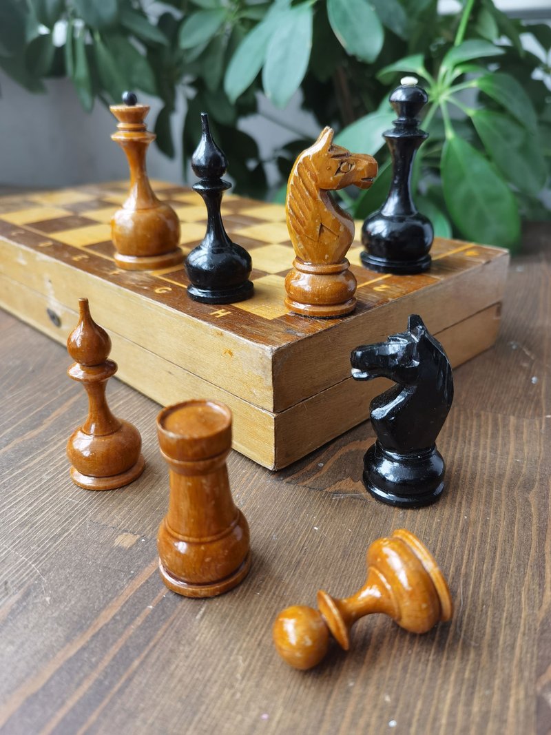 1950s-1960s vintage rare wooden chess set USSR board 30x30cm Soviet Chess - 桌遊/牌卡 - 木頭 