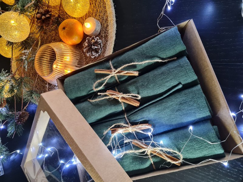 Green Napkins Gift Set / Christmas Kitchen Towels / Lunar New Year Decor - 餐桌布/桌巾/餐墊 - 亞麻 綠色