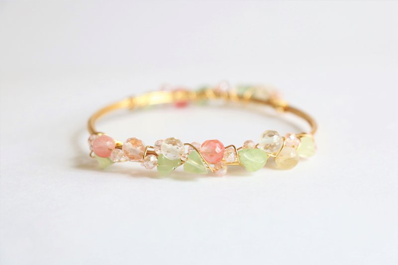 Strawberry quartz wire wrapped bracelet - natural crystal bracelet  - สร้อยข้อมือ - เครื่องเพชรพลอย สึชมพู