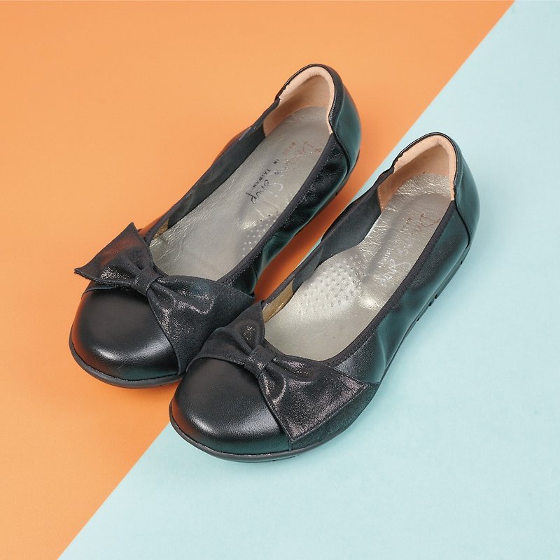 Large size women's shoes 37-45 Taiwan Genuine Leather Thumb Eversion Bowknot Round Toe Flats 2.5cm Black - รองเท้าบัลเลต์ - หนังแท้ สีดำ