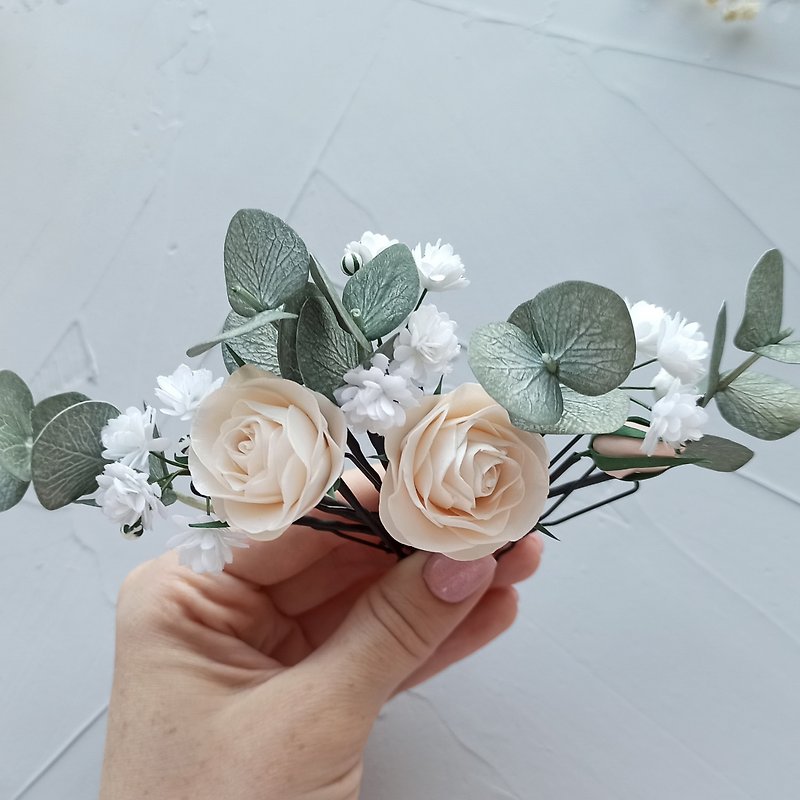 Sage green eucalyptus wedding hair pins Light peach roses bridal hairpiece Boho - Hair Accessories - Other Materials Multicolor