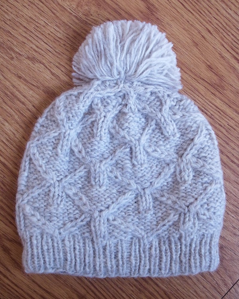 Handmade Hand Knit Wool Beanie Hat with Pompom - หมวก - ขนแกะ ขาว
