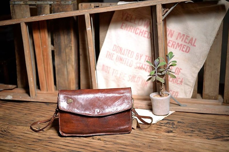 "THE BIDRGE antique oblique Bag" VBA 22 - Messenger Bags & Sling Bags - Genuine Leather Brown
