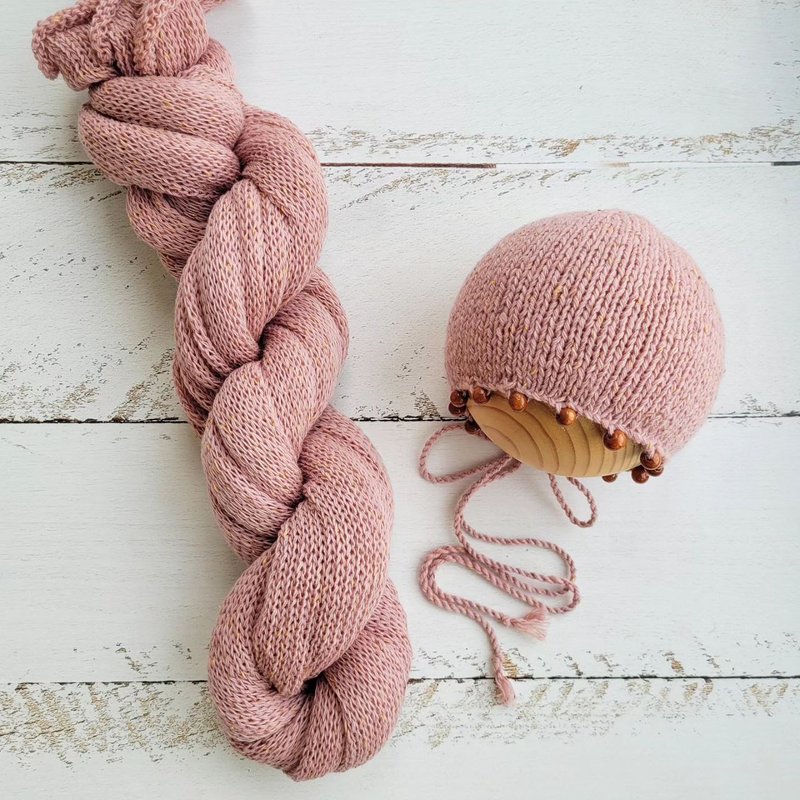 Pink tweed wrap with hat. Newborn photo props. - 嬰兒手鍊/飾品 - 羊毛 粉紅色