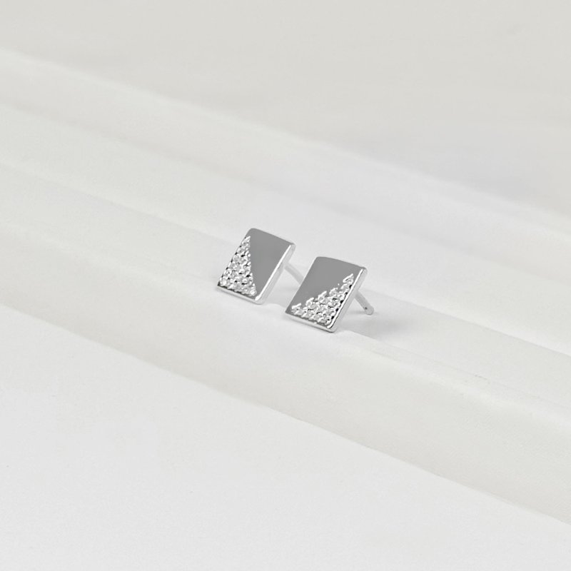 シルバー925スターリングシルバー スクエアピアス/925シルバー ファインジュエリー スタッドピアス Kホワイトゴールドカラー スターリングシルバーピアス - ピアス・イヤリング - スターリングシルバー シルバー