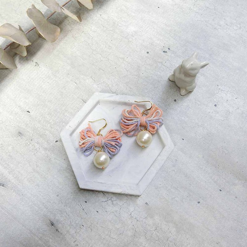 Orange powder macaron bow earrings - Earrings & Clip-ons - Cotton & Hemp Pink