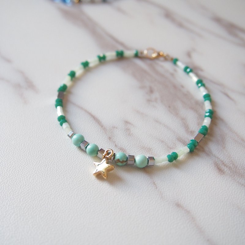 Stars • Turquoise Beads • Dark Green • Bracelet Bracelets • Handmade Gifts - Bracelets - Other Metals Green
