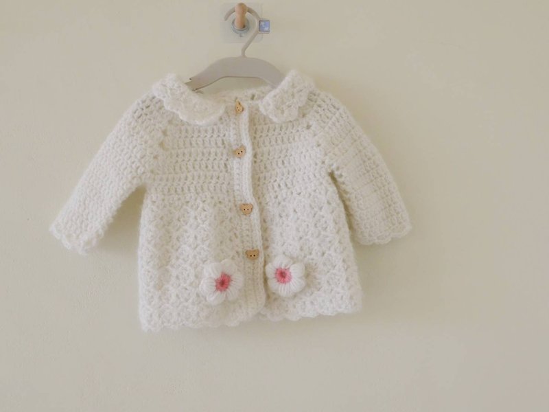 Winter knitted sweater for baby girl - ชุดเด็ก - ผ้าฝ้าย/ผ้าลินิน ขาว